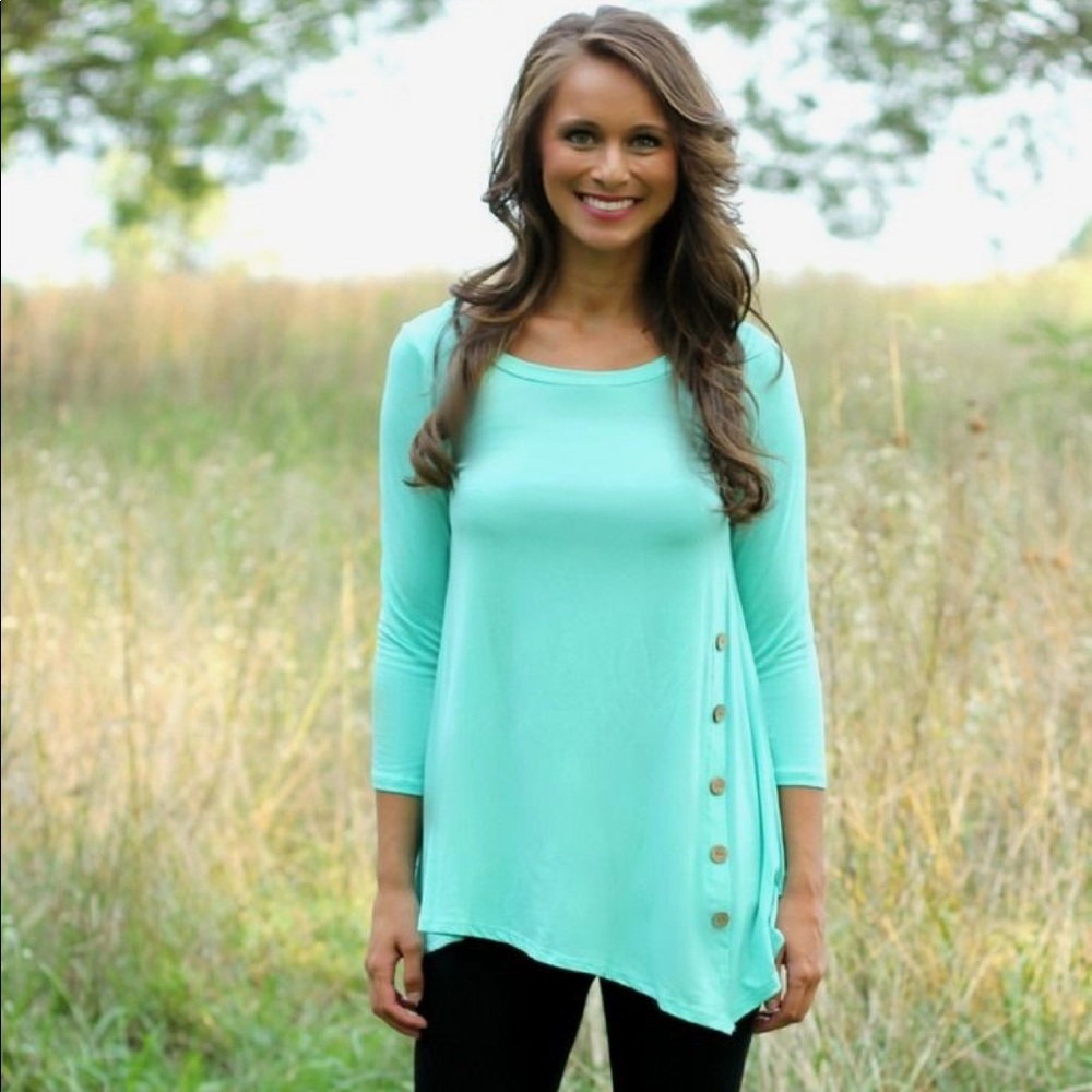 Pink Lily Boutique mint tunic